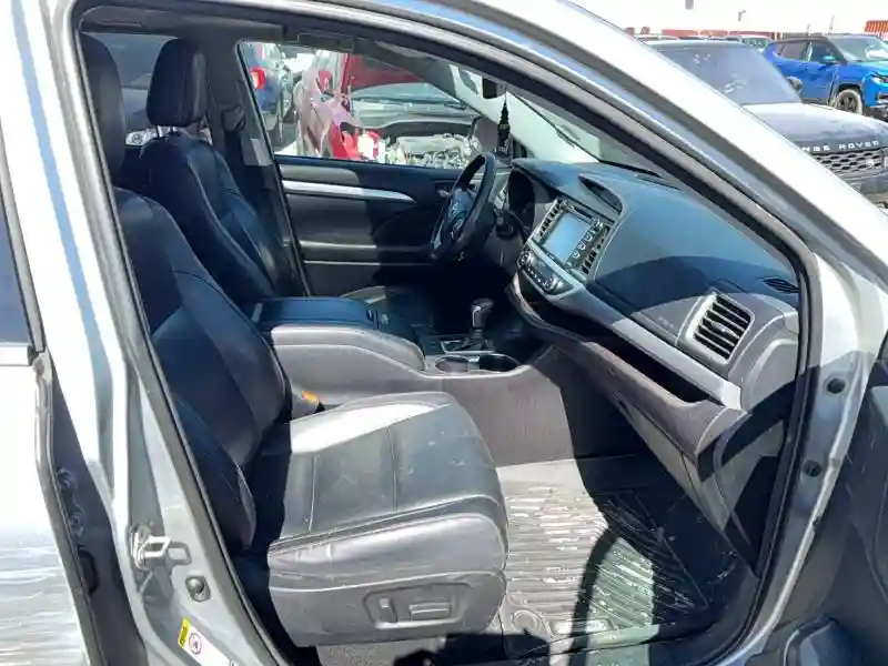 5TDJGRFH6JS050207 2018 TOYOTA HIGHLANDER-4