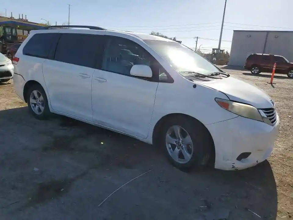 5TDKK3DCXES497720 2014 TOYOTA SIENNA-3
