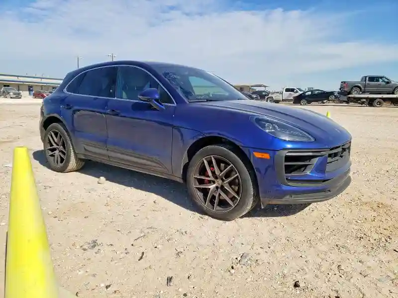 WP1AG2A57PLB41421 2023 PORSCHE MACAN-3