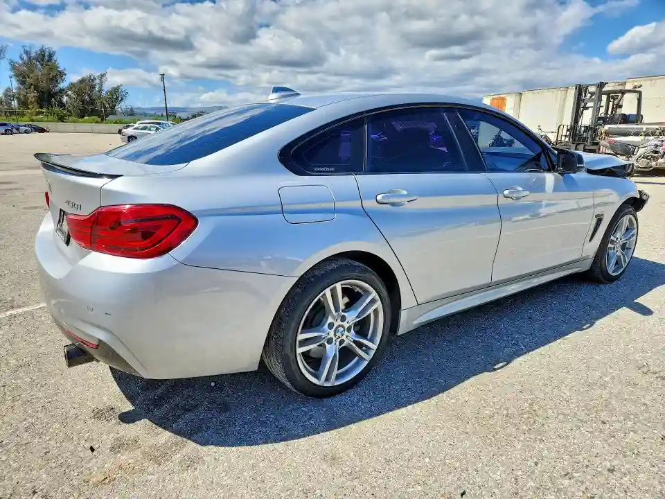 WBA4J3C54JBG96908 2018 BMW 4 SERIES-2