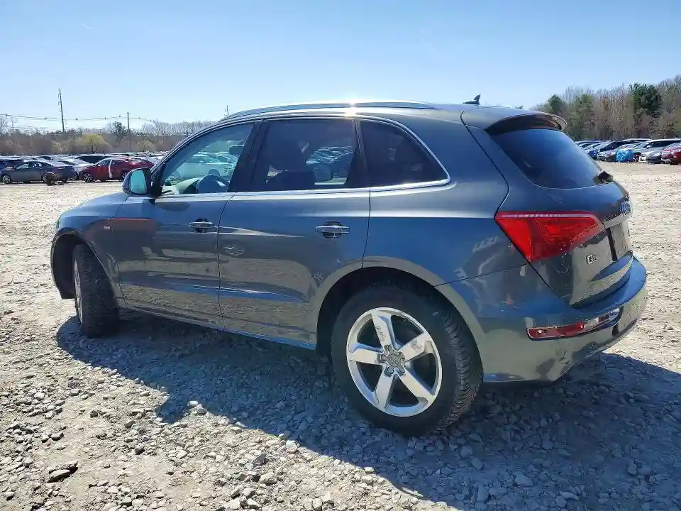 WA1WKAFP8CA093440 2012 AUDI Q5-1