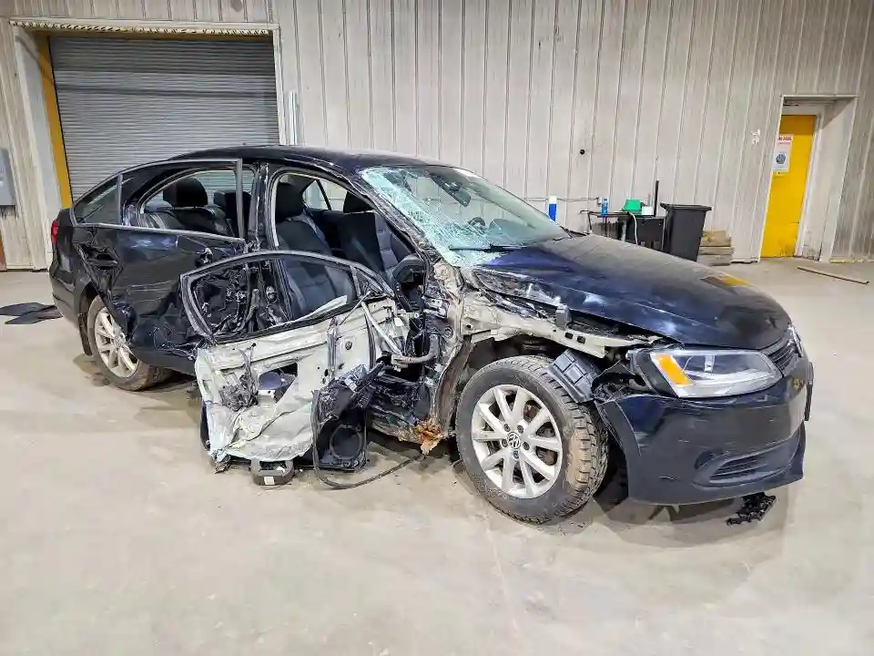 3VWDP7AJ3CM357975 2012 VOLKSWAGEN JETTA-3