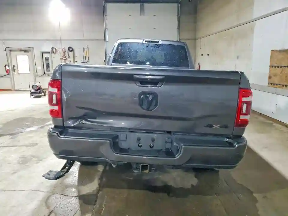 3C63R3HL1PG660497 2023 RAM 3500-5