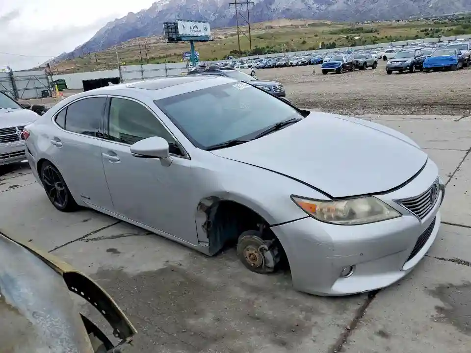 JTHBW1GG5D2008023 2013 LEXUS ES300-3