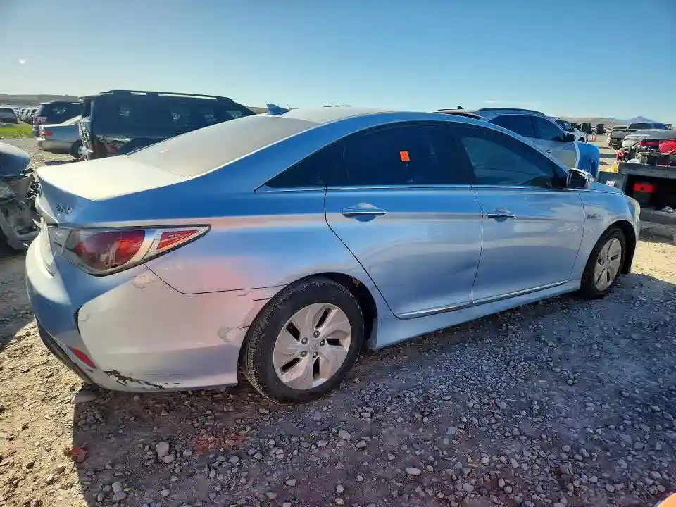 KMHEC4A40DA076352 2013 HYUNDAI SONATA-2