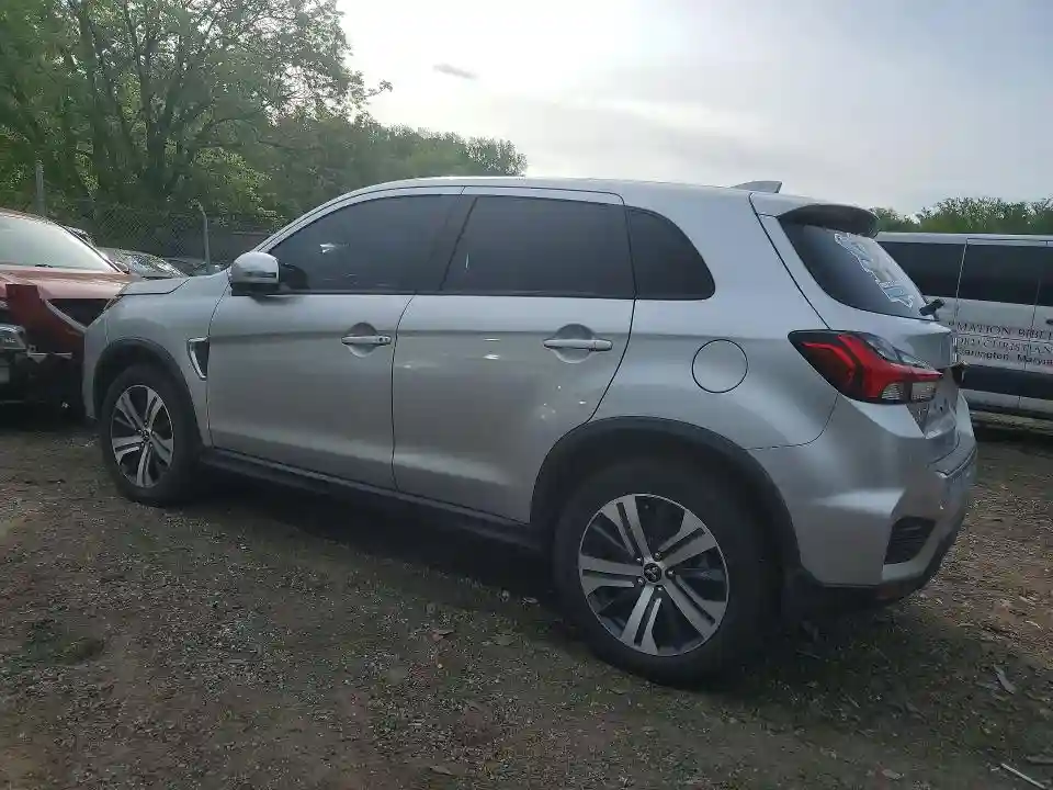 JA4ARUAUXPU001852 2023 MITSUBISHI OUTLANDER-1