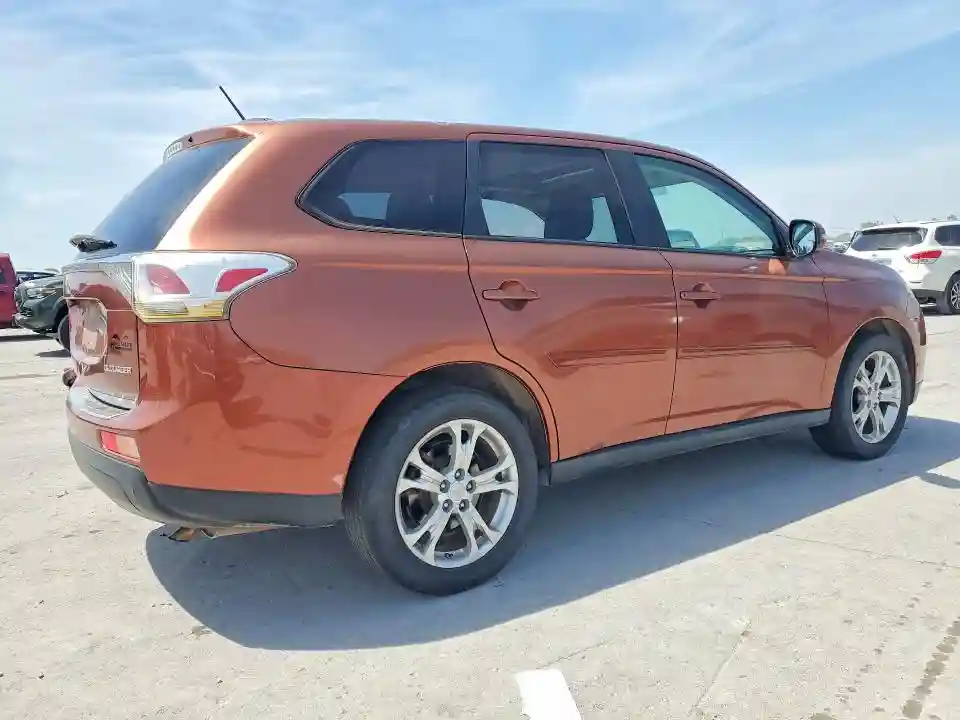 JA4AD3A33EZ002521 2014 MITSUBISHI OUTLANDER-2