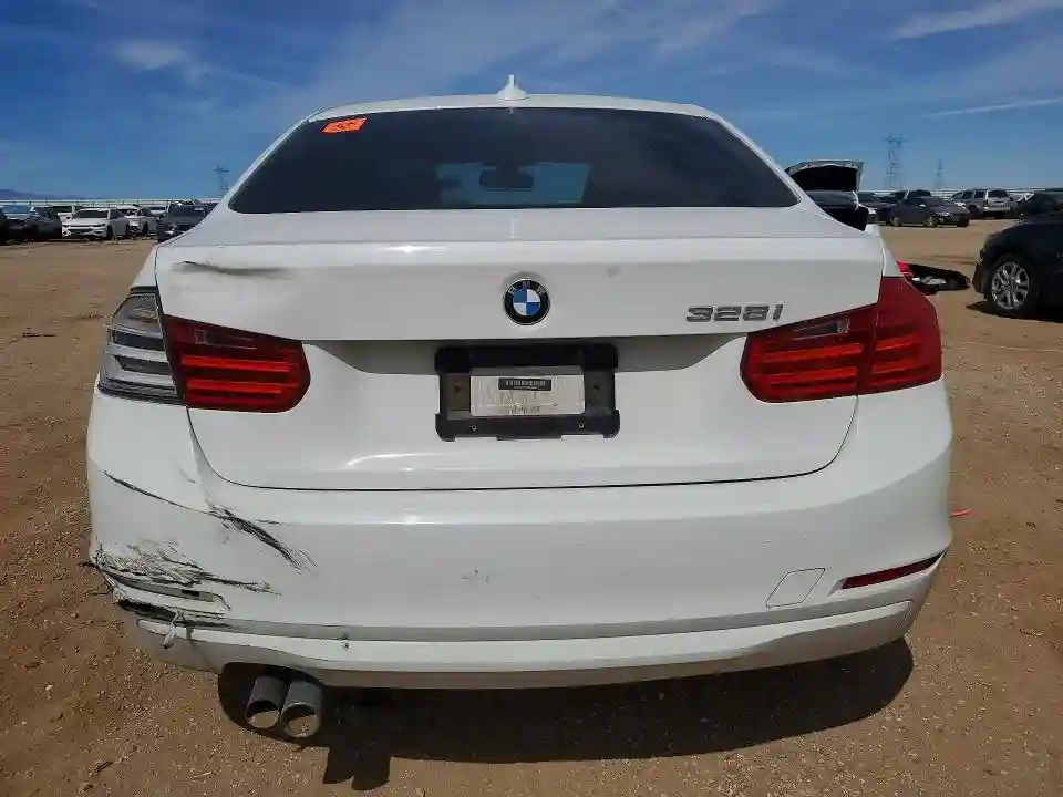 WBA3C1C59EK106943 2014 BMW 3 SERIES-5