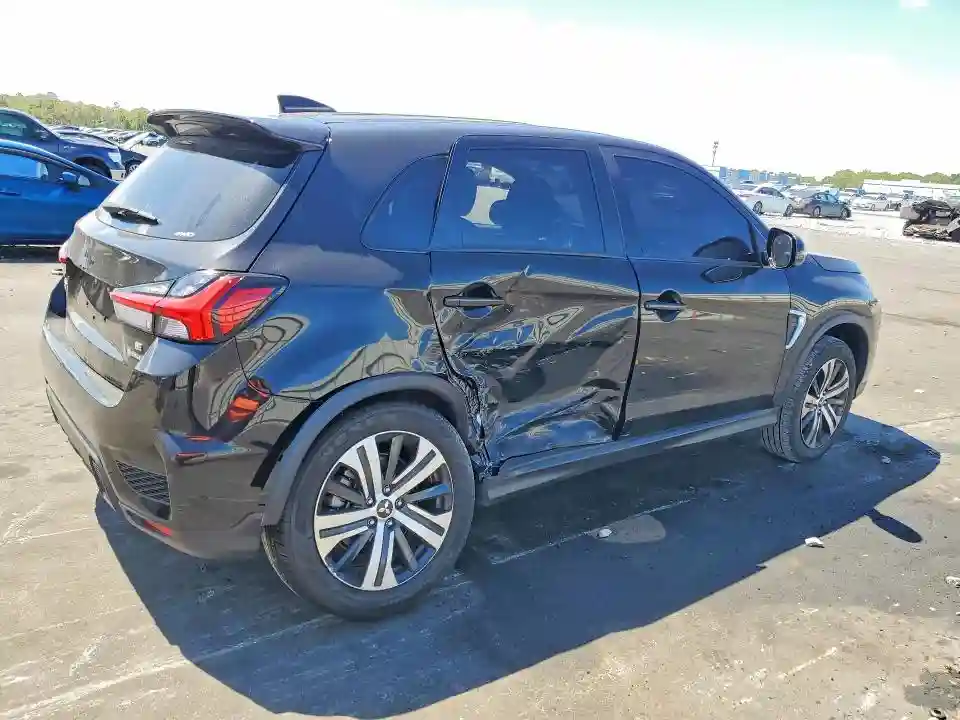 JA4ARUAU6SU011500 2025 MITSUBISHI OUTLANDER-2