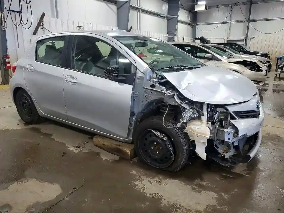 JTDKTUD36CD523600 2012 TOYOTA YARIS-3