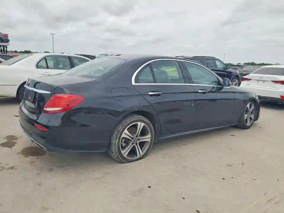 WDDZF4JB5JA382640 2018 MERCEDES-BENZ E-CLASS-2