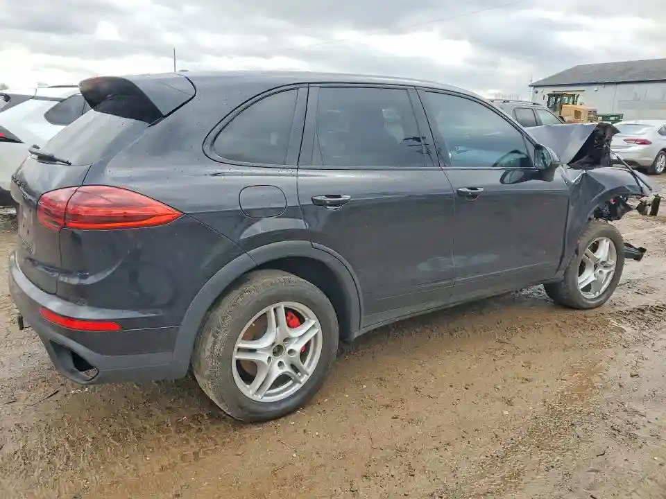 WP1AA2A20GKA08092 2016 PORSCHE CAYENNE-2