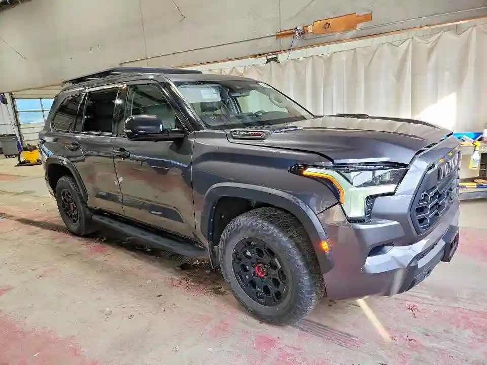7SVAAABA1PX015207 2023 TOYOTA SEQUOIA-3