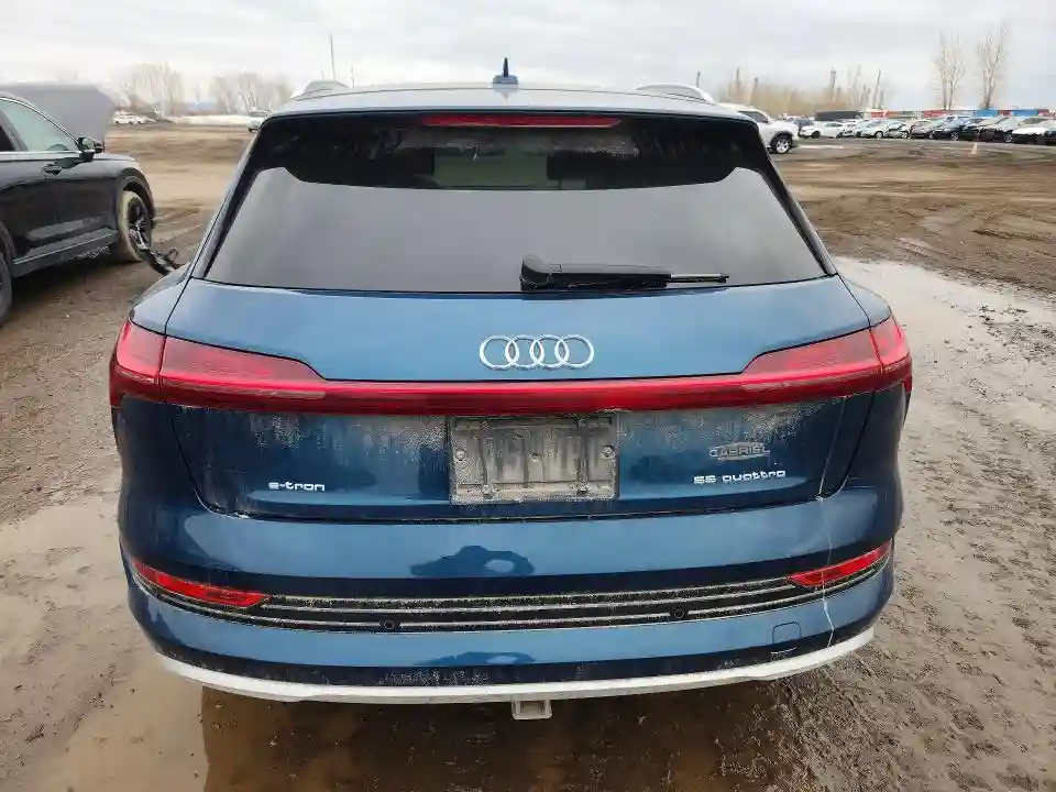 WA1AAAGE6KB011756 2019 AUDI E-TRON-5