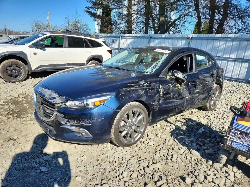 3MZBN1M38JM270108 2018 MAZDA 3-0
