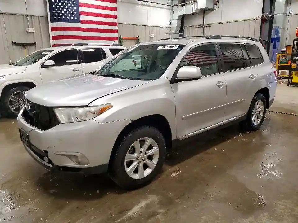 5TDBK3EH1BS079021 2011 TOYOTA HIGHLANDER-0