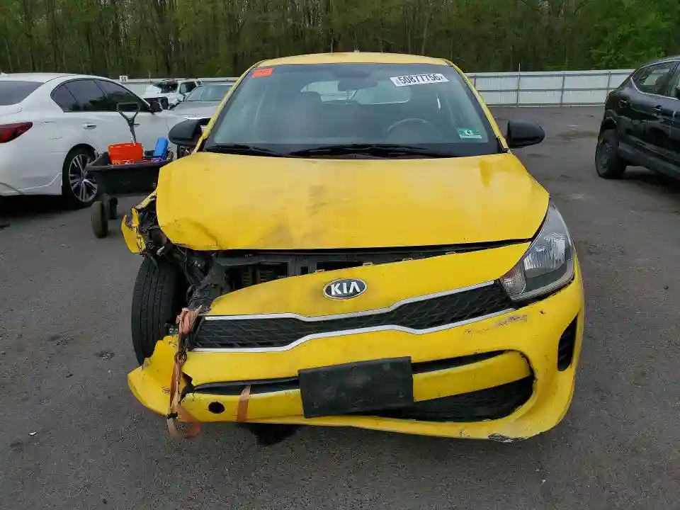 3KPA25AB3JE119777 2018 KIA RIO 5-DOOR-4