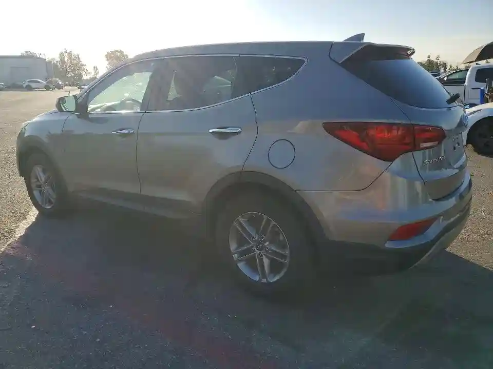 5NMZT3LB3HH003905 2017 HYUNDAI SANTA FE-1