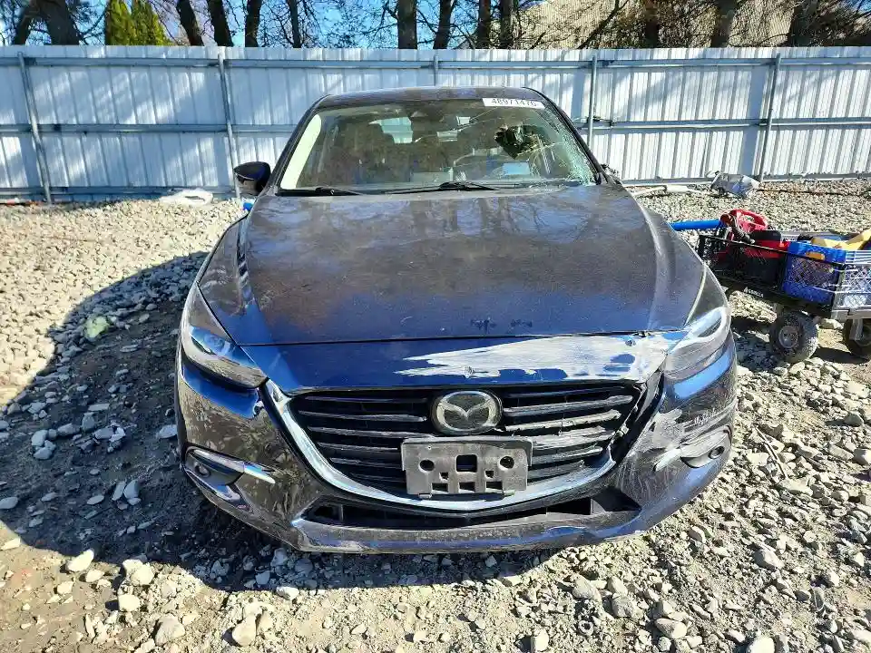 3MZBN1M38JM270108 2018 MAZDA 3-4