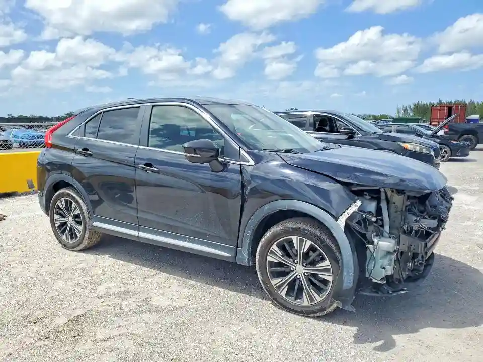 JA4AT5AA4JZ062606 2018 MITSUBISHI ECLIPSE-3
