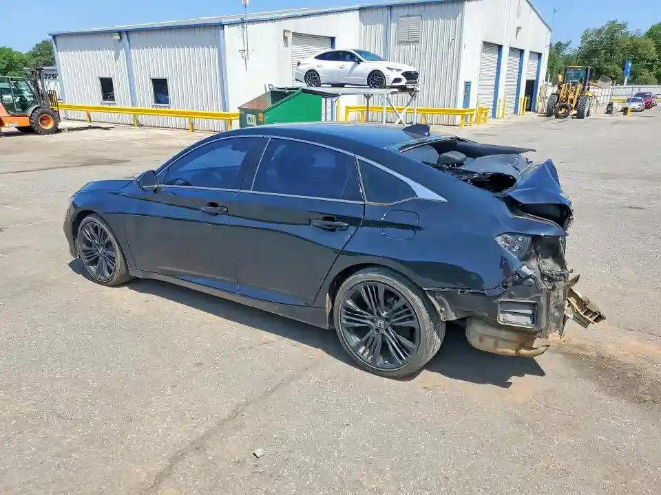 1HGCV1F39JA142947 2018 HONDA ACCORD-1