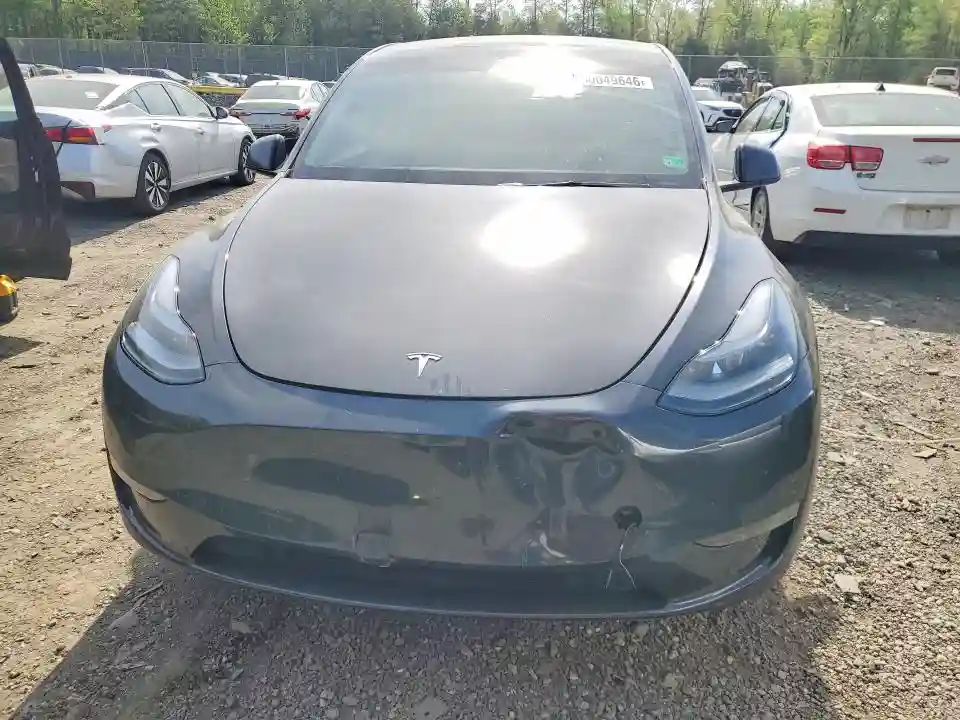 7SAYGAEE4RF988684 2024 TESLA MODEL Y-4