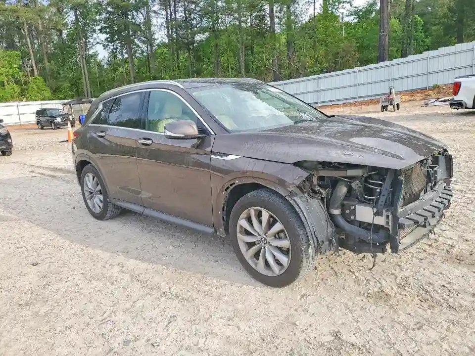 3PCAJ5M19KF126069 2019 INFINITI QX50-3