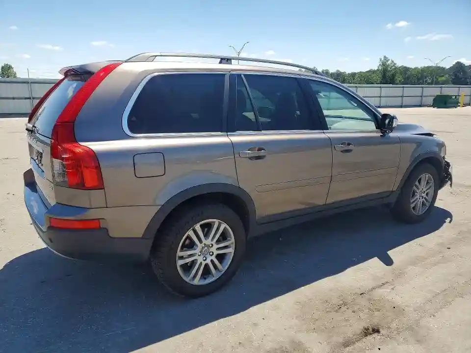 YV4982CY7A1538247 2010 VOLVO XC90-2