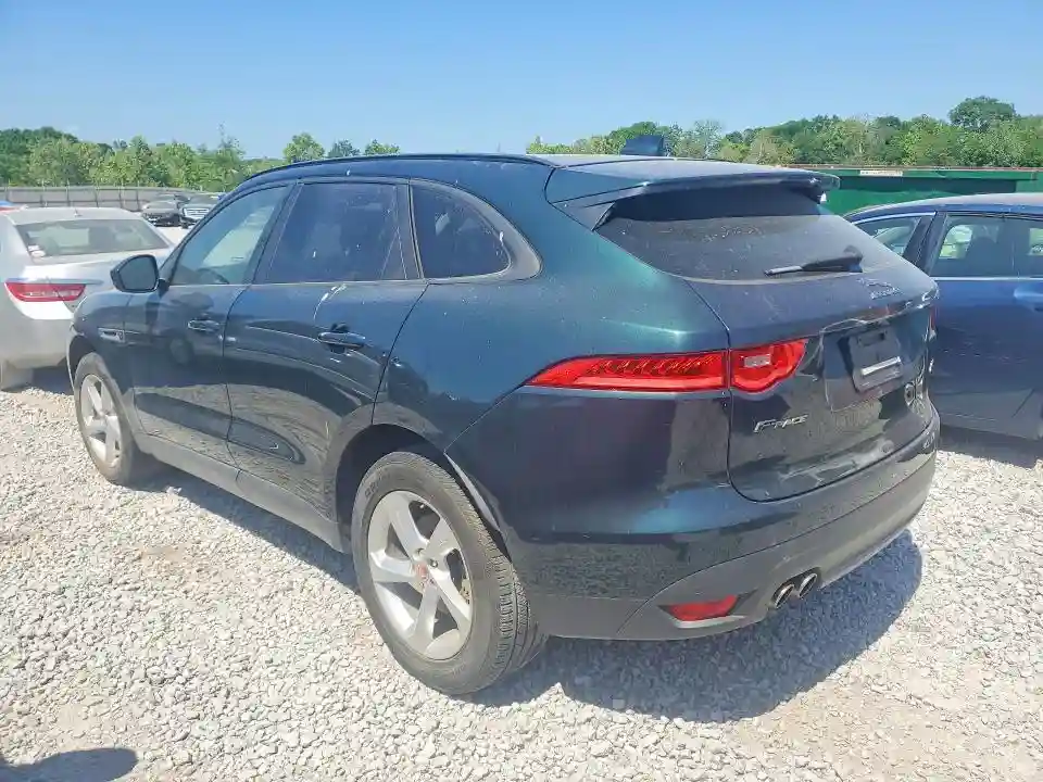 SADCJ2BN7HA090868 2017 JAGUAR F-PACE-1