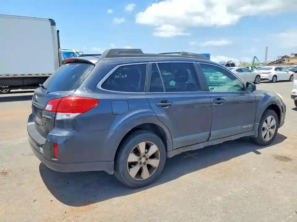 4S4BRCGC8B3330451 2011 SUBARU OUTBACK-2