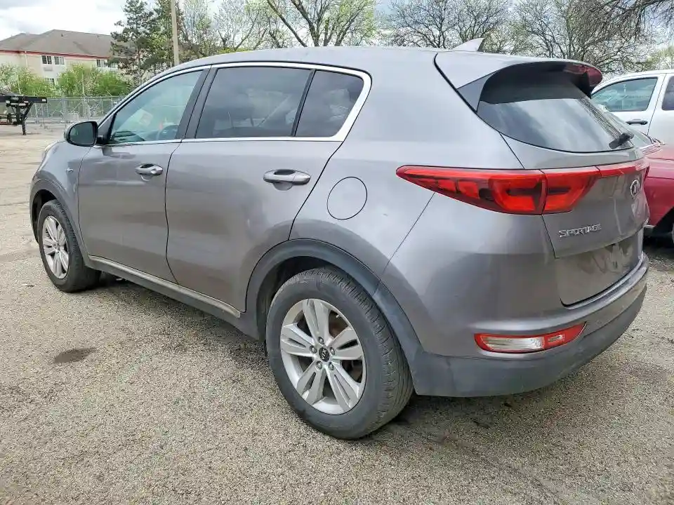 KNDPMCAC8J7395924 2018 KIA SPORTAGE-1