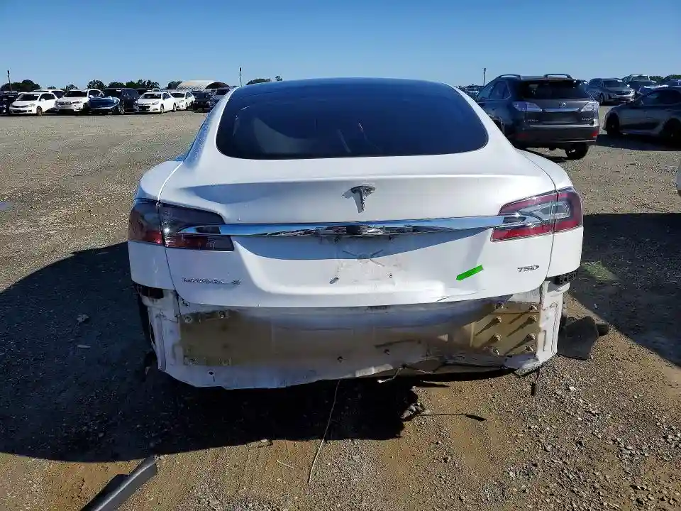 5YJSA1E20JF281337 2018 TESLA MODEL S-5