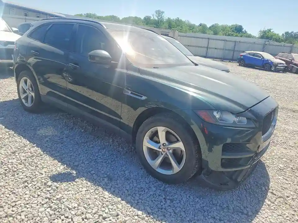 SADCJ2BN7HA090868 2017 JAGUAR F-PACE-3