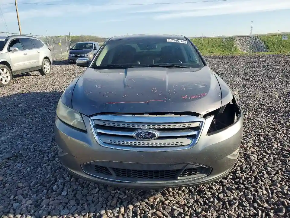 1FAHP2FW4BG112869 2011 FORD TAURUS-4