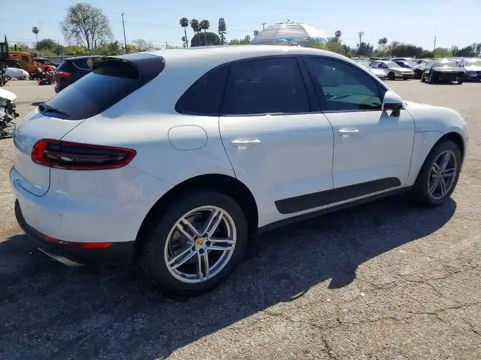 WP1AA2A59HLB07953 2017 PORSCHE MACAN-2