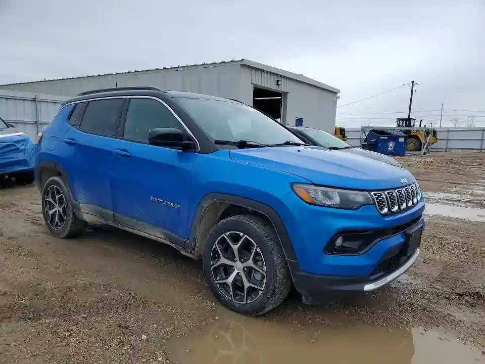 3C4NJDCN7RT105748 2024 JEEP COMPASS-3