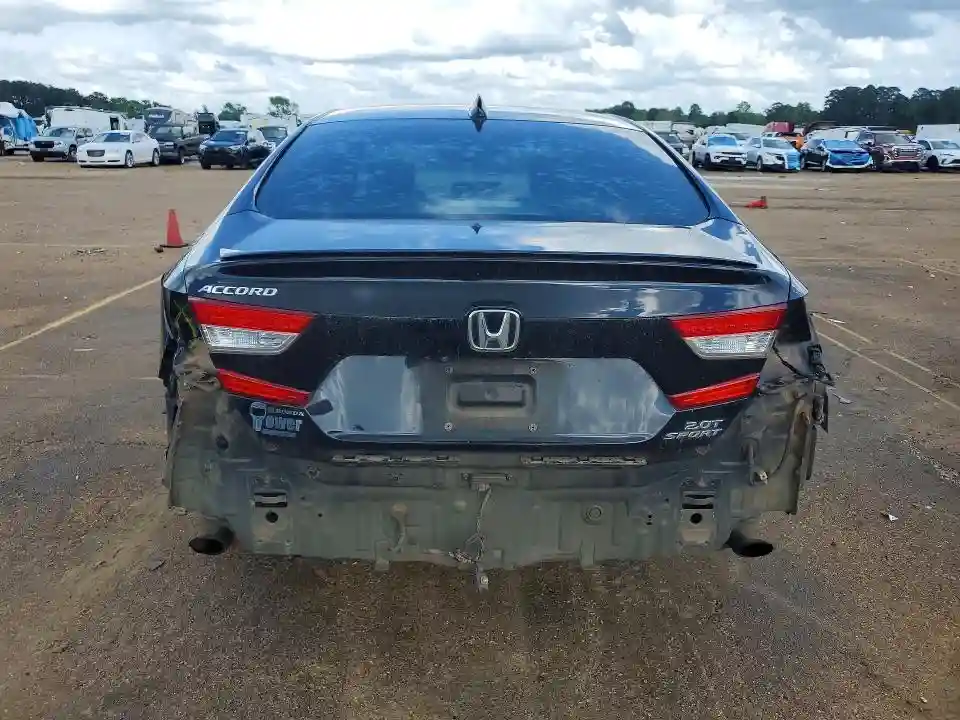 1HGCV2F34JA049159 2018 HONDA ACCORD-5