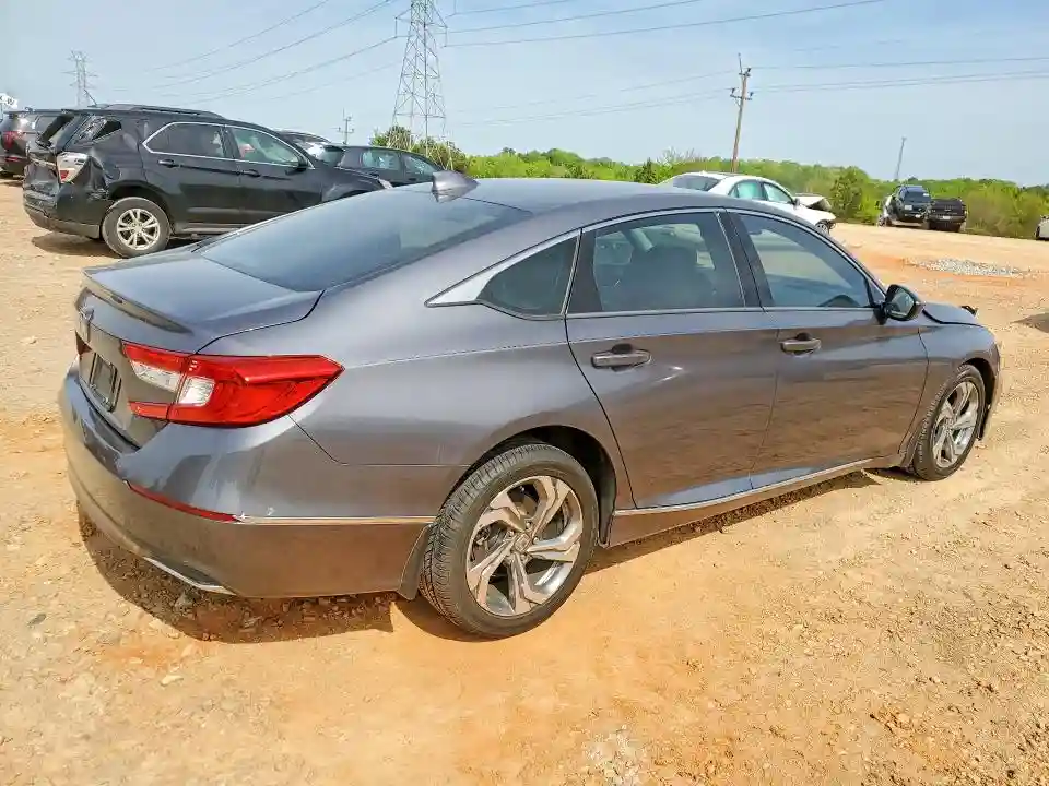 1HGCV1F44JA092385 2018 HONDA ACCORD-2