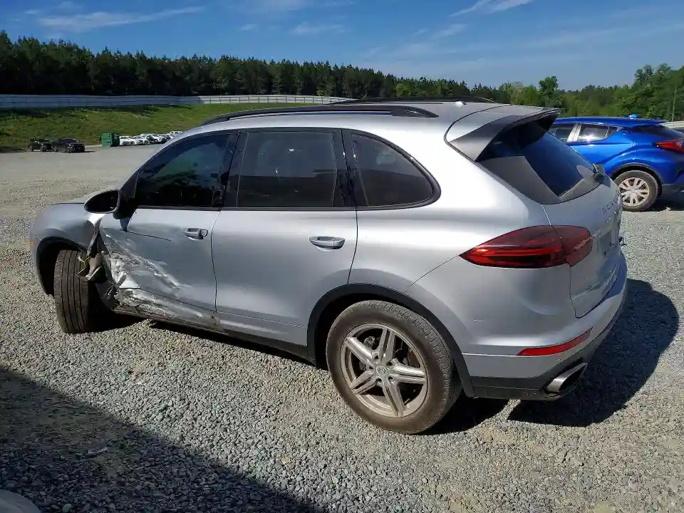 WP1AA2A21GLA10136 2016 PORSCHE CAYENNE-1