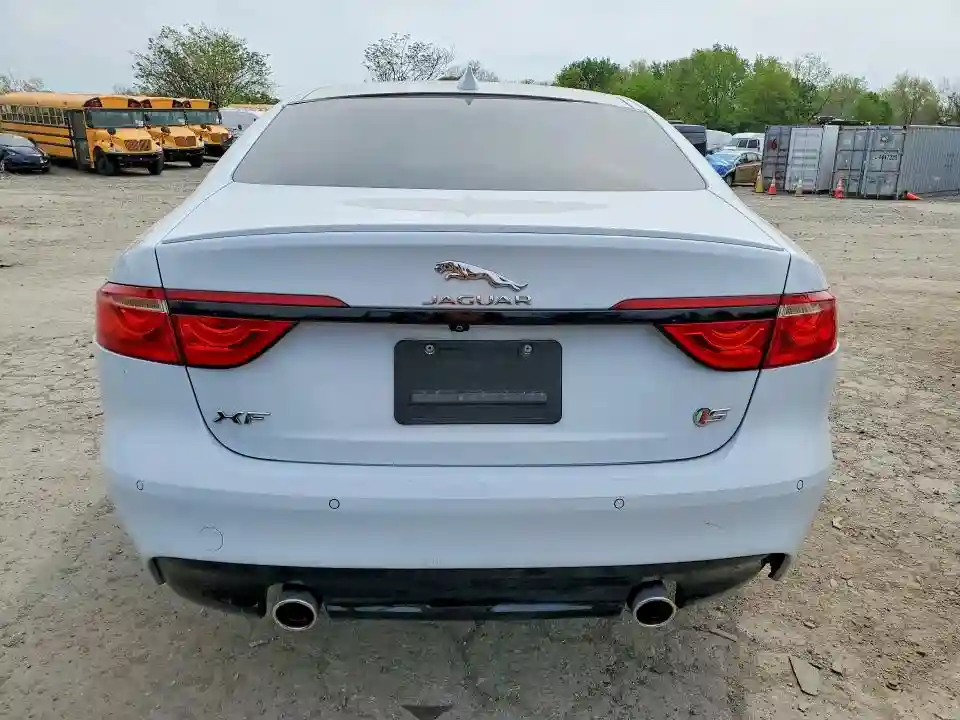 SAJBG4BV8GCY06179 2016 JAGUAR XF-5