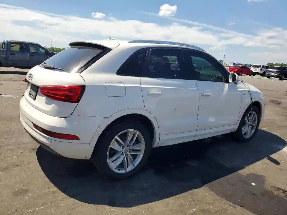 WA1BCCFS6JR030041 2018 AUDI Q3-2