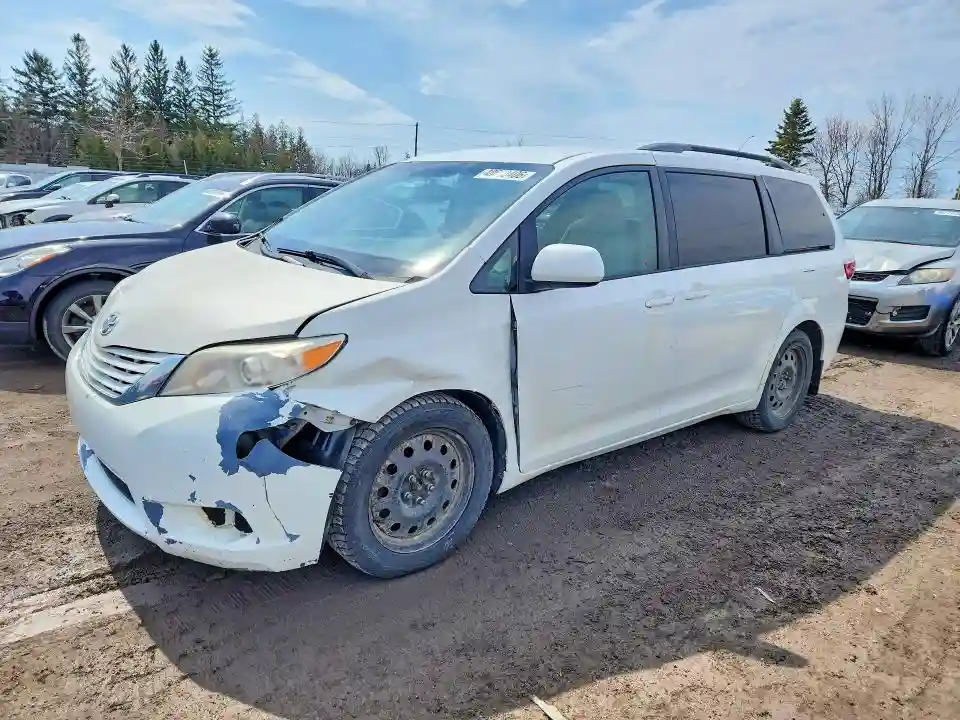 5TDKK3DC7FS605101 2015 TOYOTA SIENNA-0