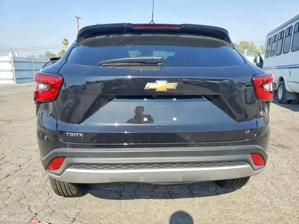 KL77LHEP9TC088931 2026 CHEVROLET TRAX-5
