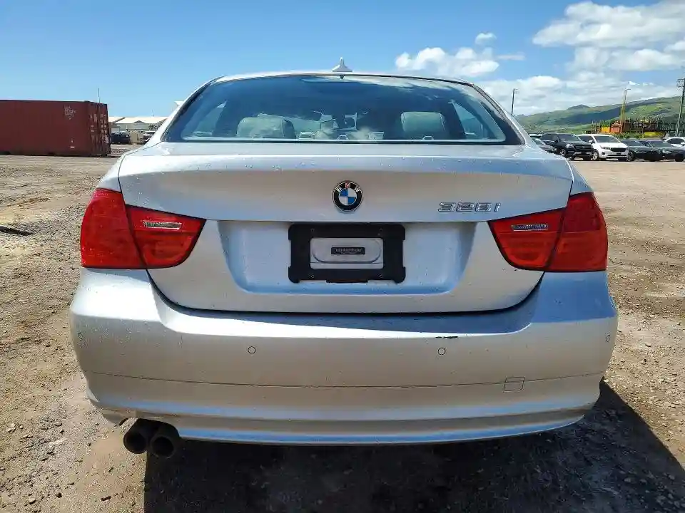 WBAPH7C51BE852223 2011 BMW 3 SERIES-5