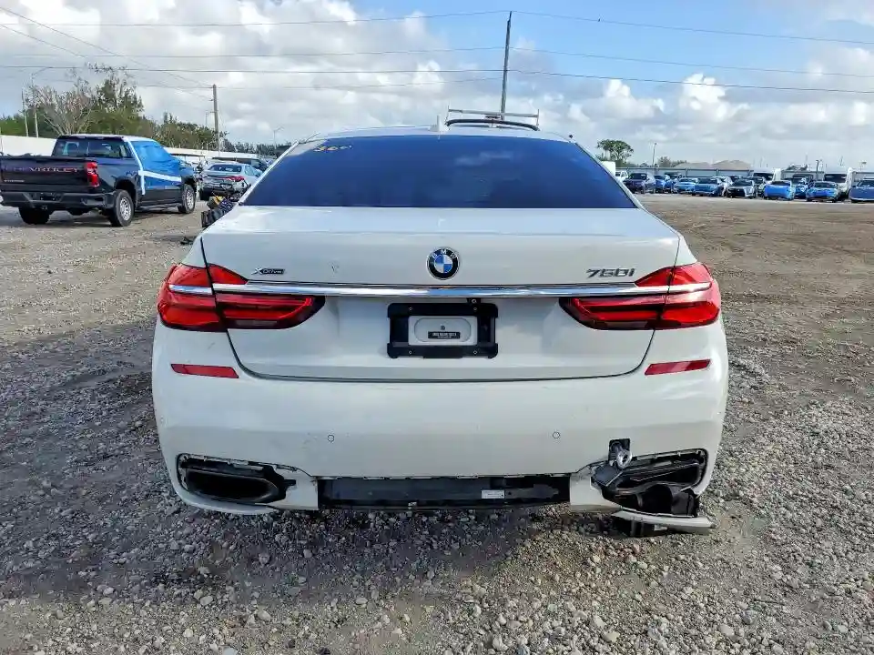 WBA7F2C53HG421985 2017 BMW 7 SERIES-5
