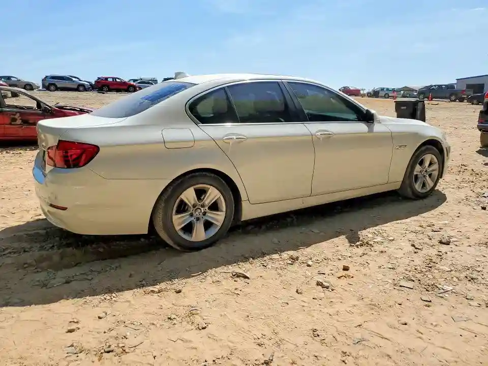 WBAXG5C51CC593849 2012 BMW 5 SERIES-2