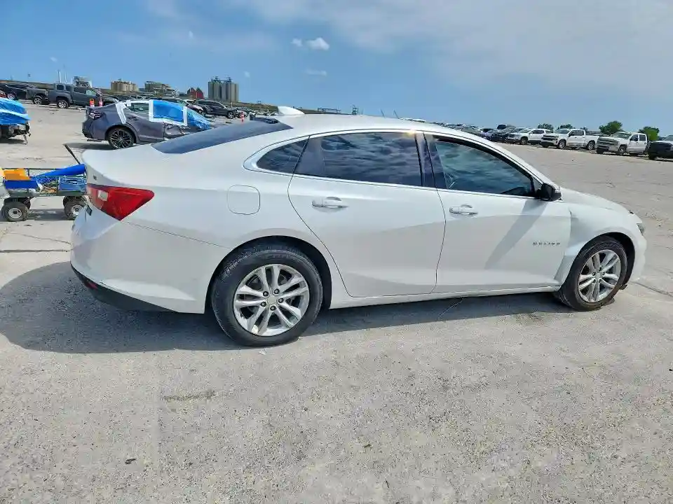 1G1ZD5ST2JF143040 2018 CHEVROLET MALIBU-2