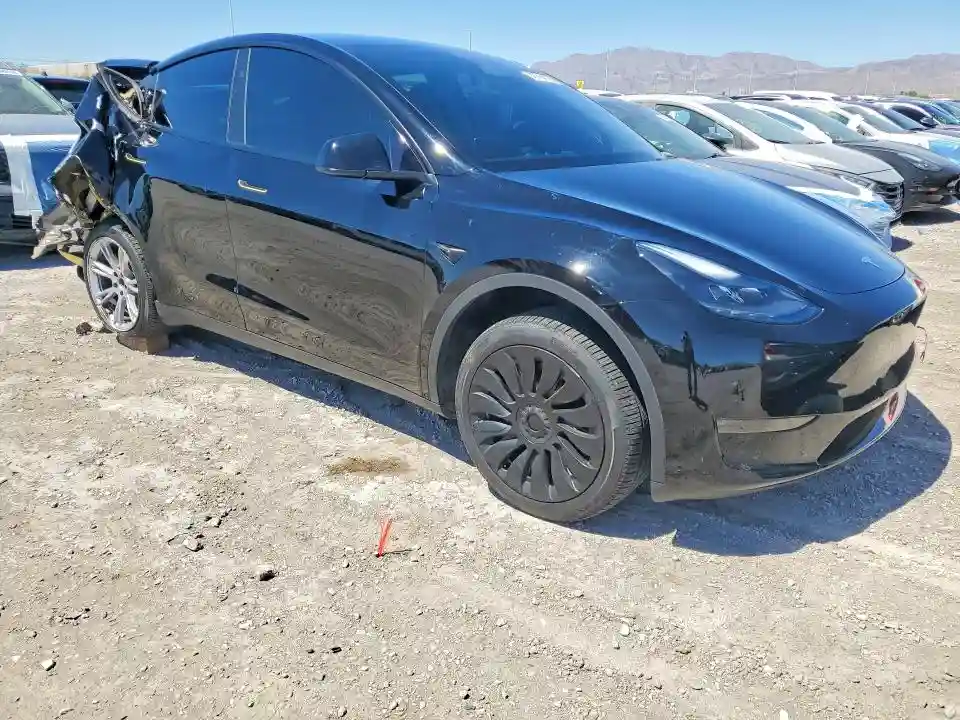 7SAYGDEE0RA265378 2024 TESLA MODEL Y-3