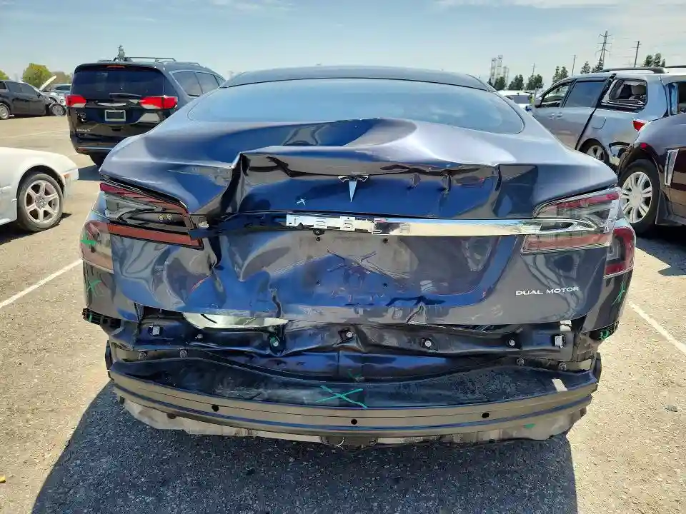 5YJSA1E22LF401285 2020 TESLA MODEL S-5