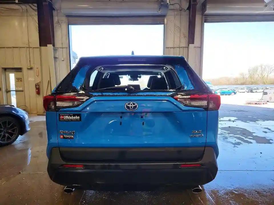 4T3R6RFV2MU007126 2021 TOYOTA RAV4-5